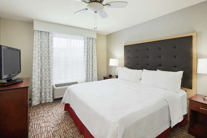 Homewood Suites by Hilton Columbus