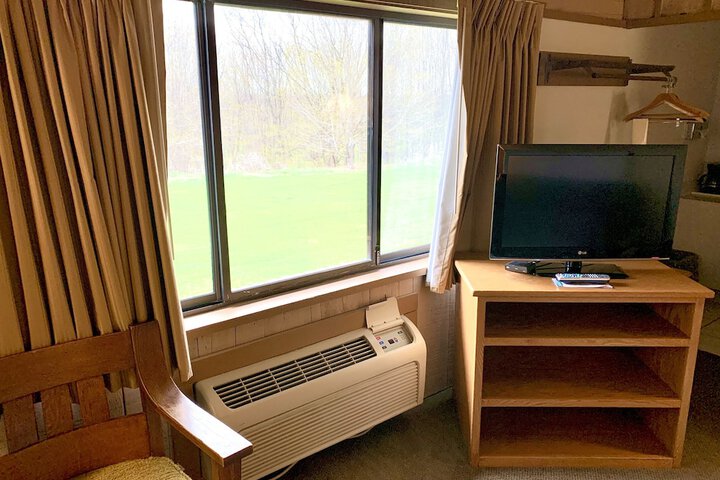 Room 137 of 334