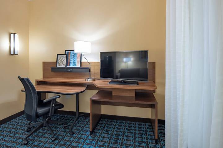 Room 13 of 27