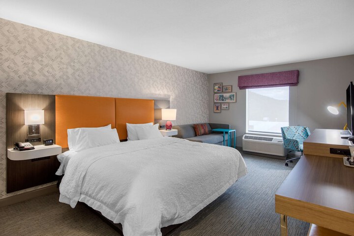 Room 37 of 46