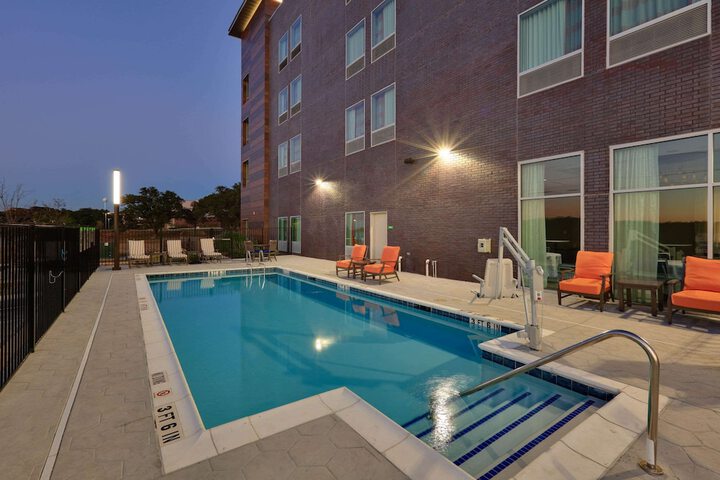 Pool 4 of 26