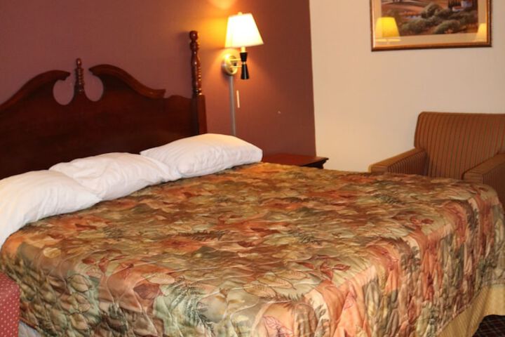 Room 35 of 51
