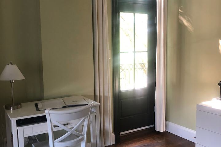 Room 132 of 168