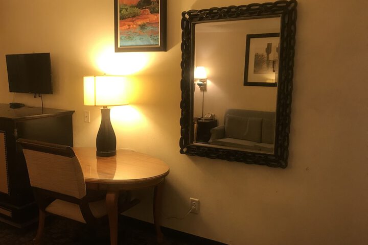 Travelers Inn & Suites