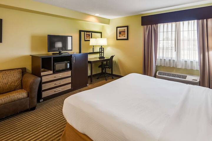 Room 35 of 43