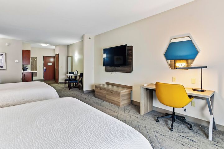 Room 26 of 79