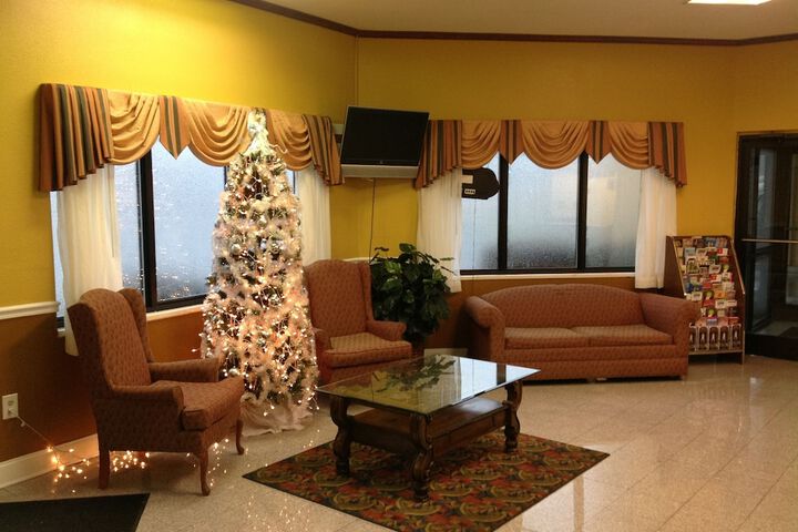 Hotel Interior 6 of 36