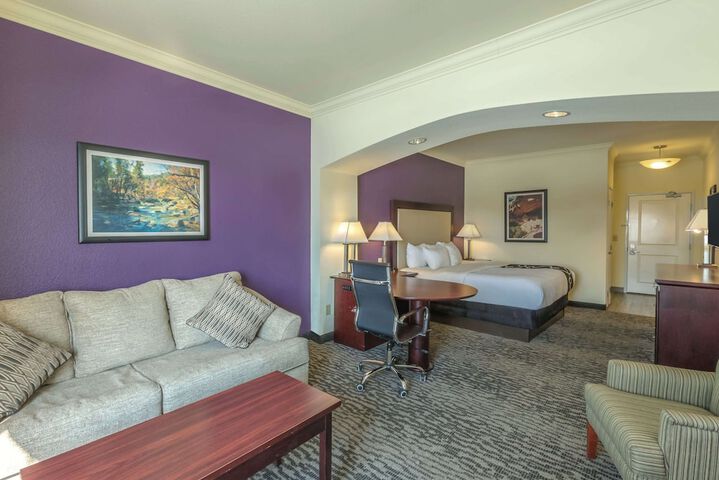 Room 16 of 51