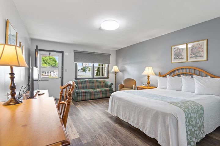 Room 42 of 60
