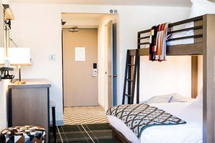 Room 16 of 30