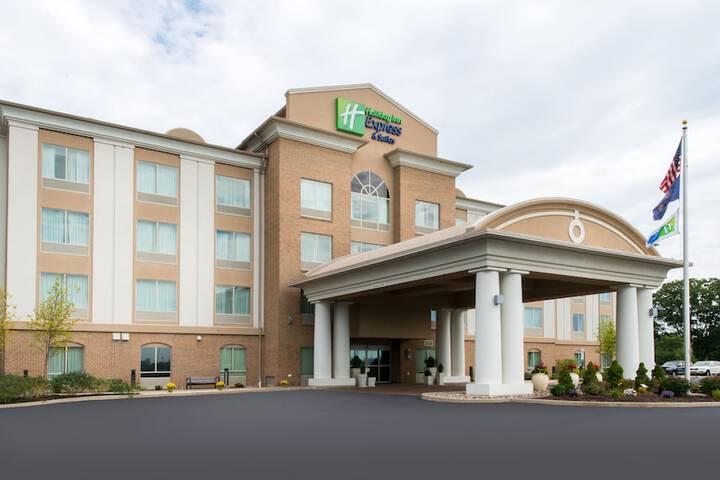 Hotel 5 of 69