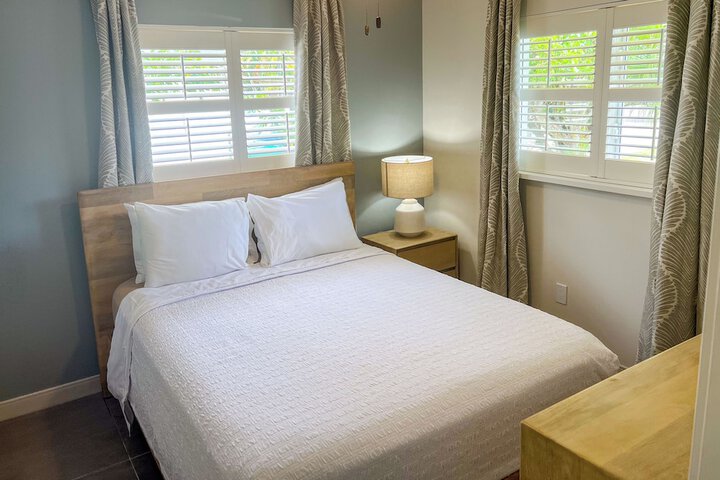 Marco Island Lakeside Inn