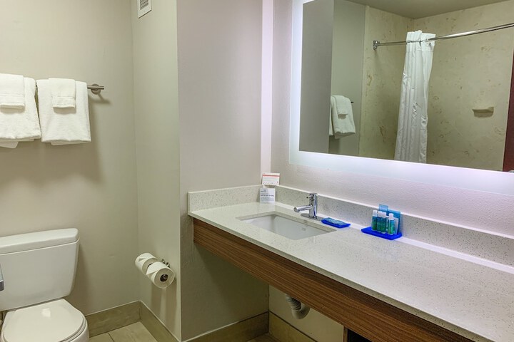Room 29 of 44
