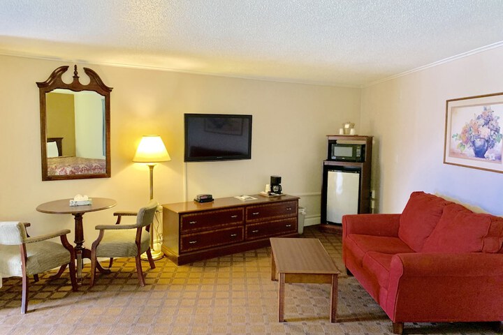 Room 27 of 39