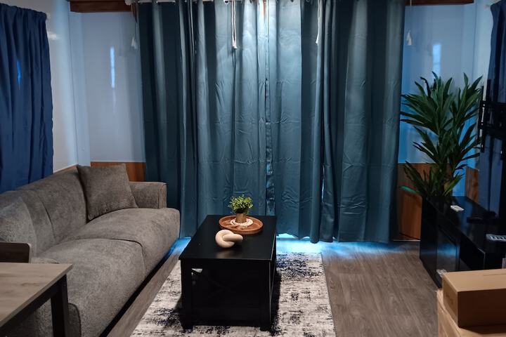 Room 25 of 38
