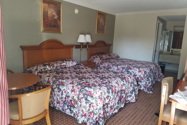 Room 15 of 27