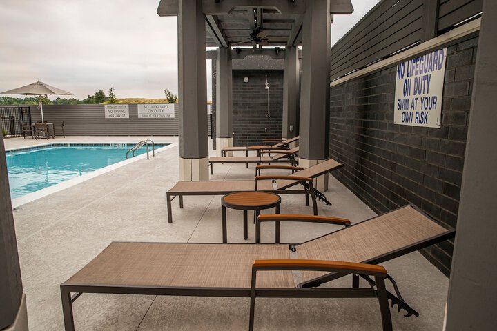 Pool 4 of 30
