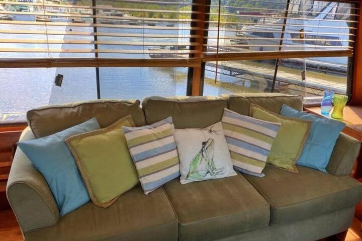 The Lily Pad Boatel Houseboat
