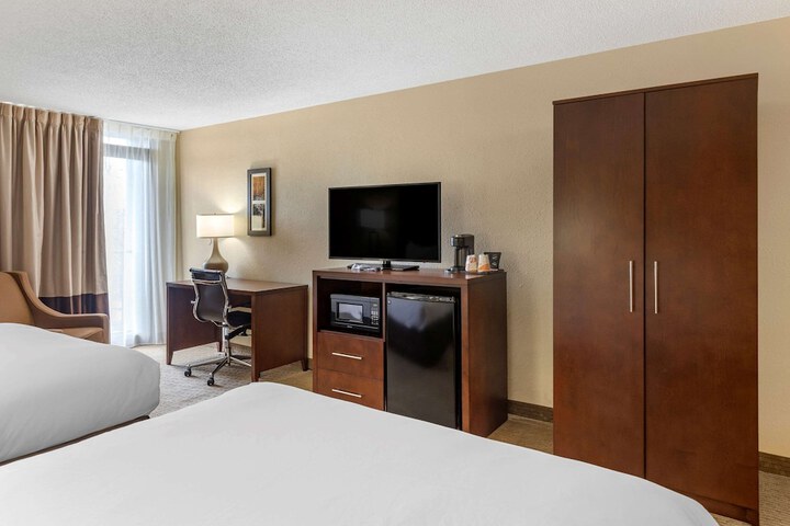 Room 7 of 37