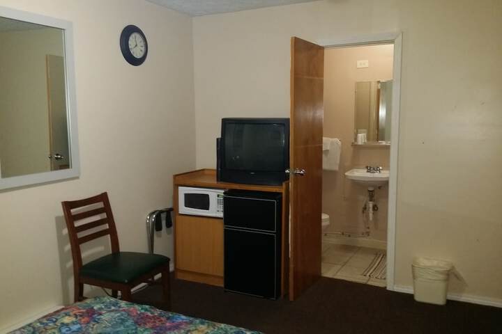 Rosemount Motel
