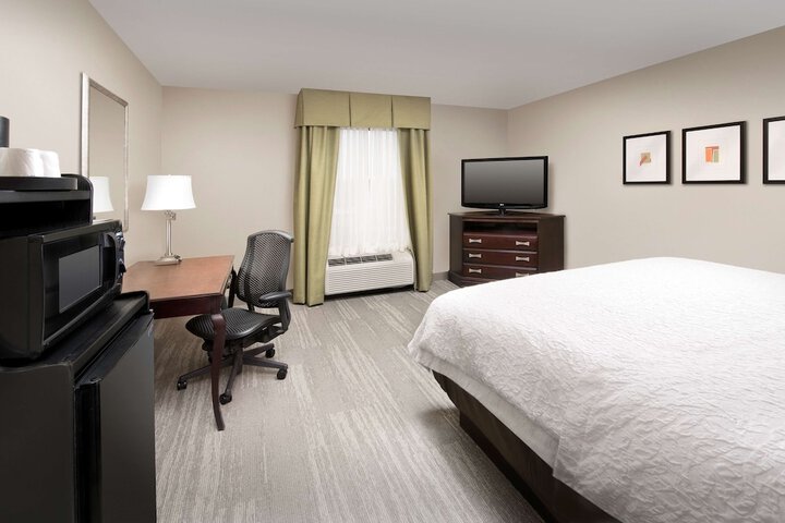 Room 10 of 25