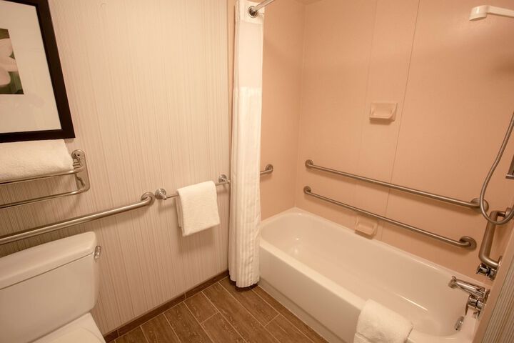 Room 49 of 76