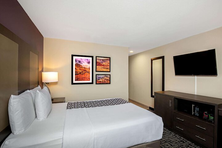 Room 26 of 50