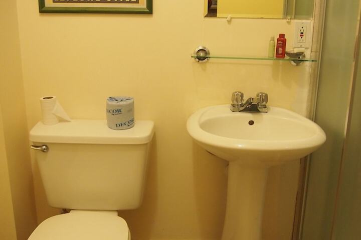 Room 11 of 39