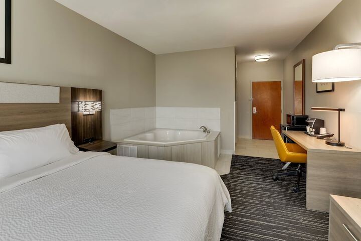 Room 41 of 71