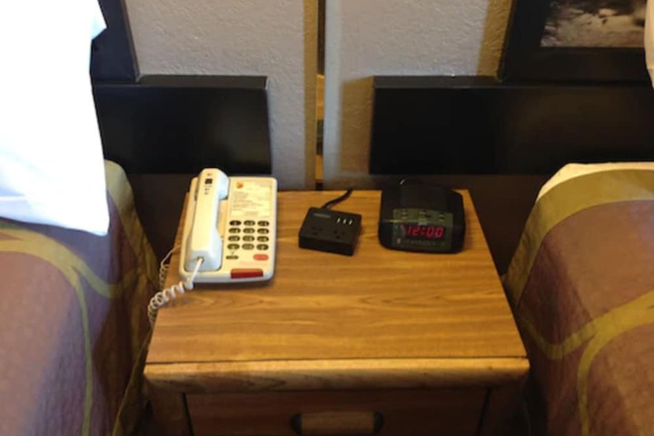 Room 7 of 28