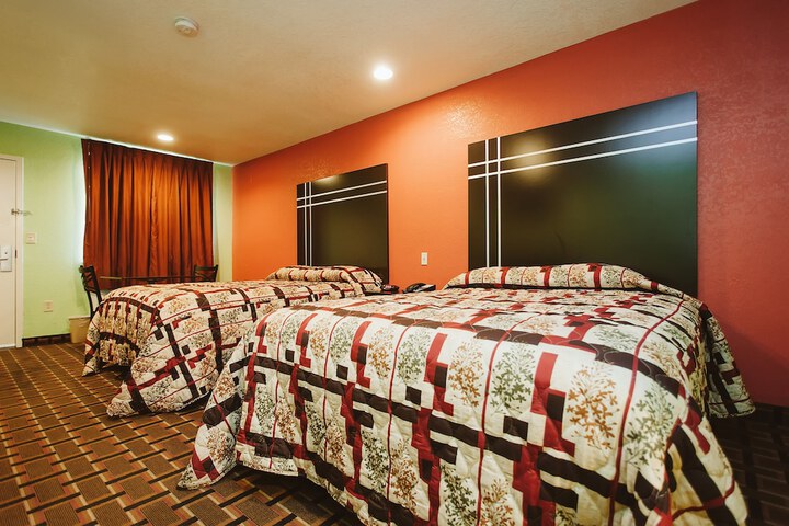 Room 16 of 42