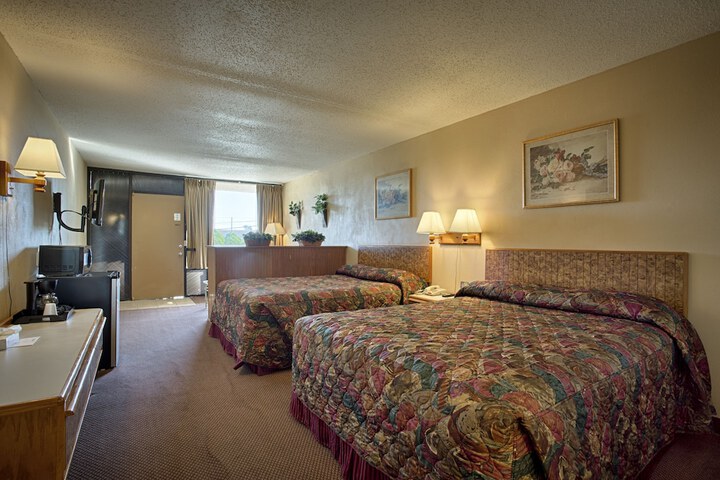 Room 25 of 59