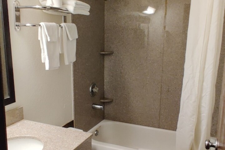 Room 19 of 37