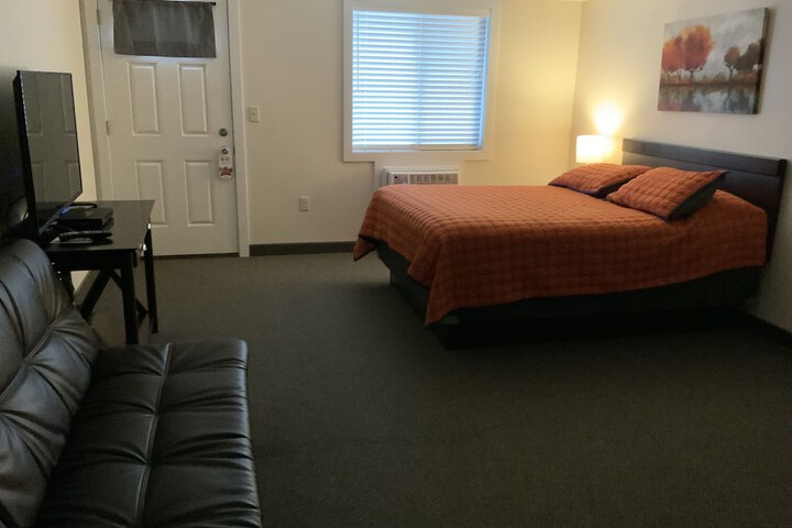 Room 103 of 259