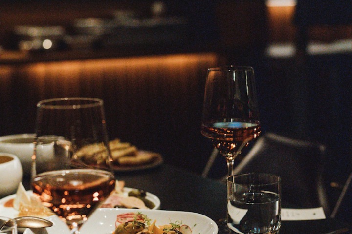 Dining 35 of 61