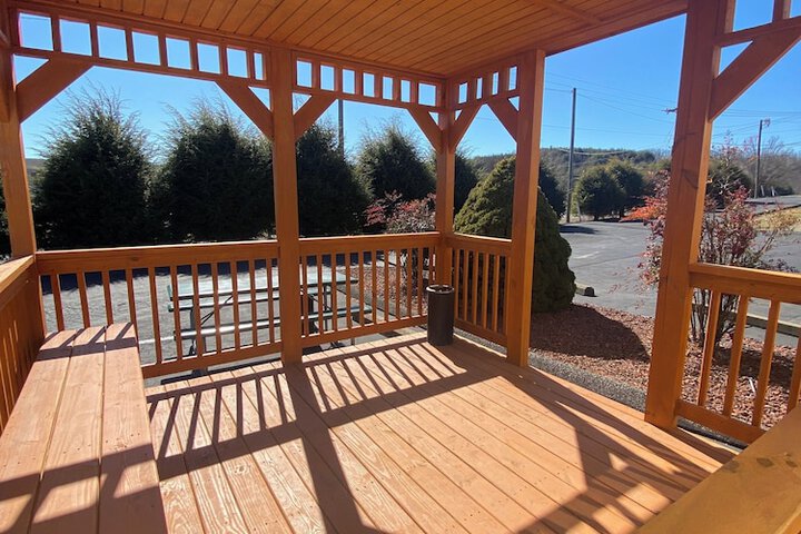 Super 8 by Wyndham Hillsville