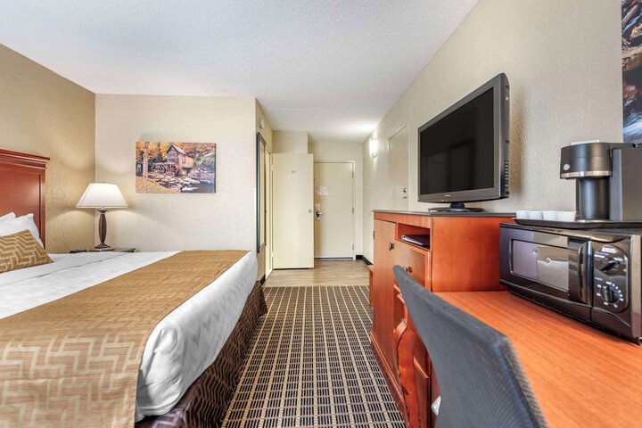 Room 14 of 50