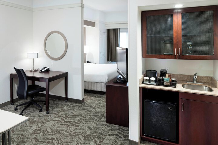 Room 16 of 24