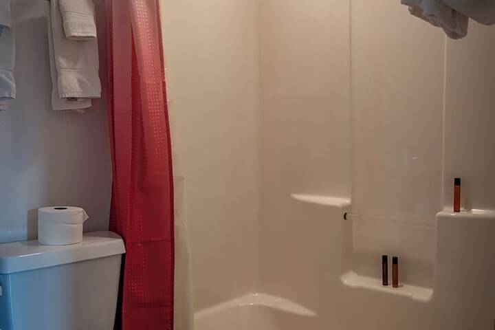 Room 9 of 63