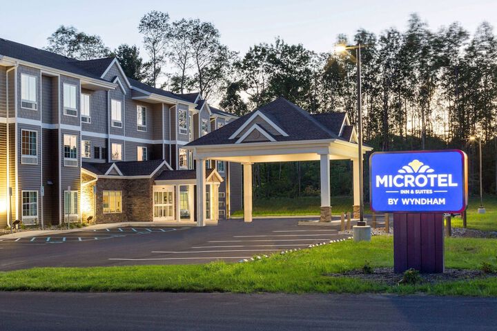 Microtel Inn & Suites by Wyndham Amsterdam
