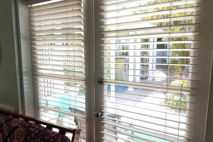 Room 205 of 218