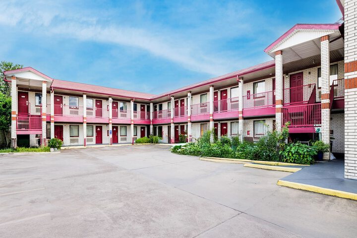 Hotel O Luxury Inn Channelview Baytown I-10