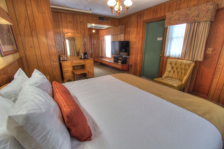 Room 17 of 59