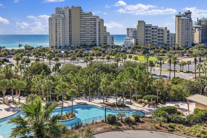 Sandestin Resort Luau by Tufan