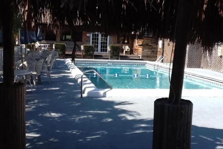 Pool 5 of 13