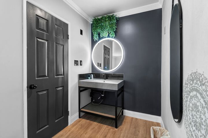 Room 54 of 67