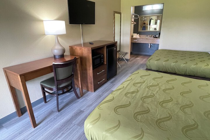 Room 27 of 50