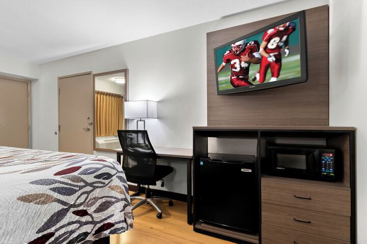 Room 30 of 35