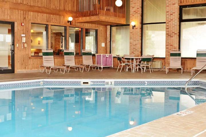 Pool 4 of 51