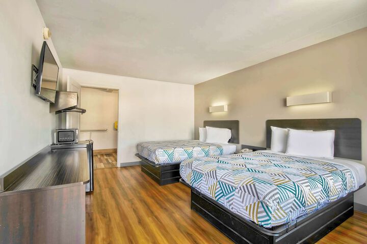 Room 20 of 26